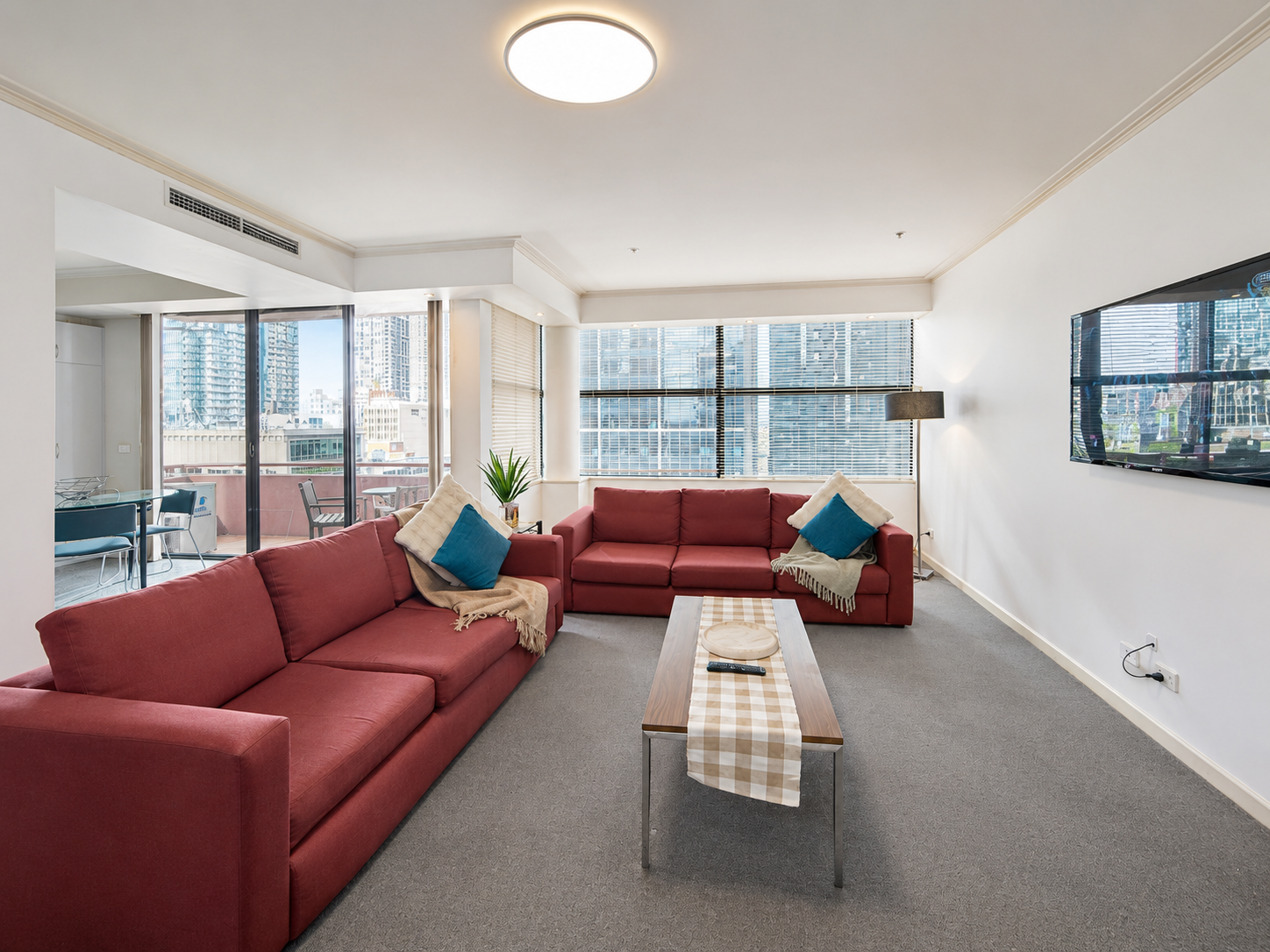 Melbourne CBD Central Apartment Hotel penthouse living area